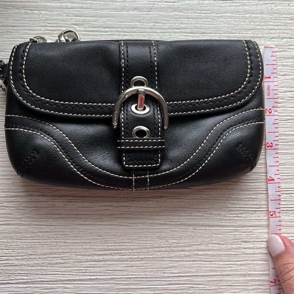 Leather Coach Wristlet with front pocket and strap - Picture 5 of 5
